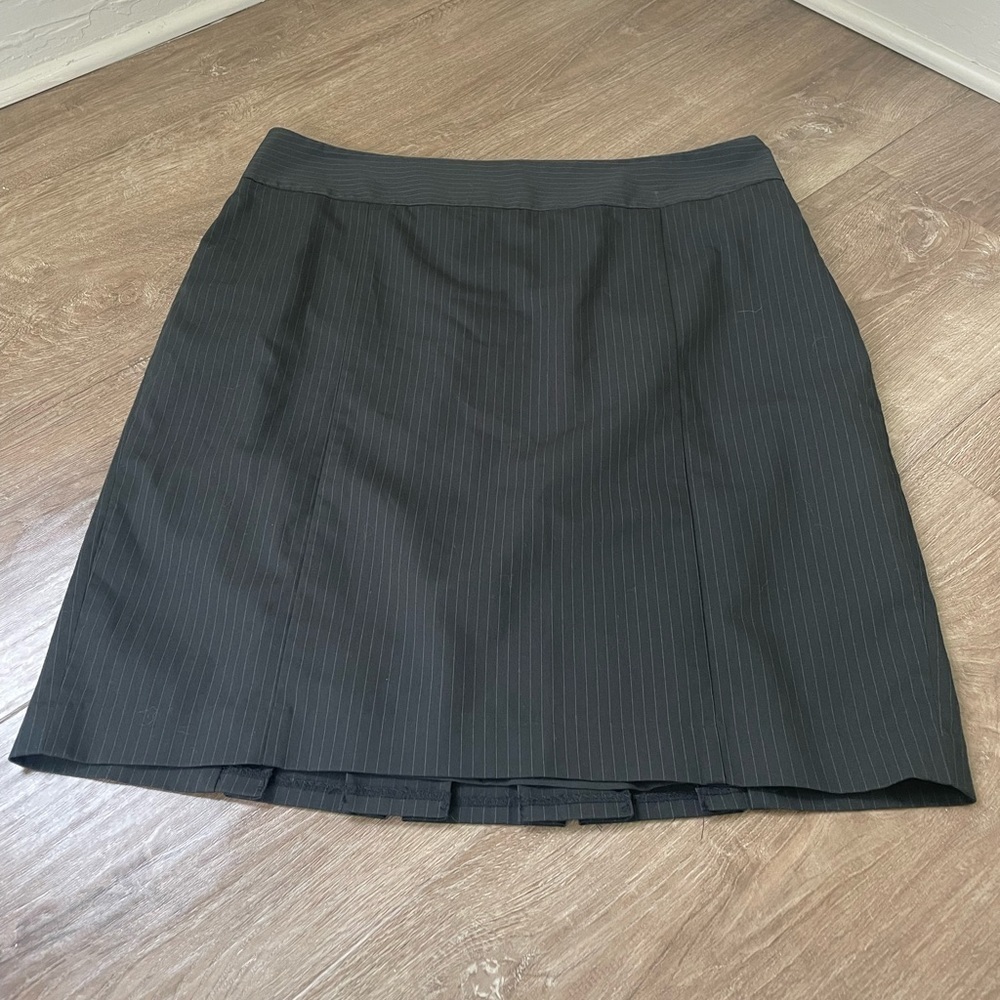 The Limited Pinstripe Straight Pencil Skirt Size 14 Black Pleated Office Siren